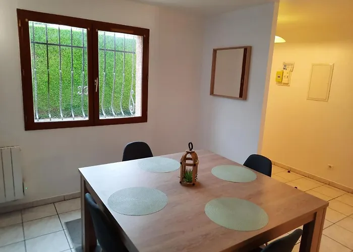 Proche Zone Industrielle, Wi-fi, Netflix, Confort * Maubeuge