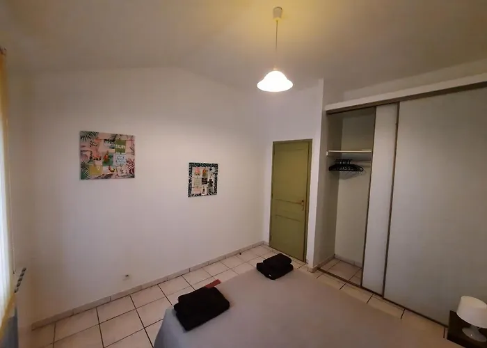 Proche Zone Industrielle, Wi-fi, Netflix, Confort Appartement Maubeuge